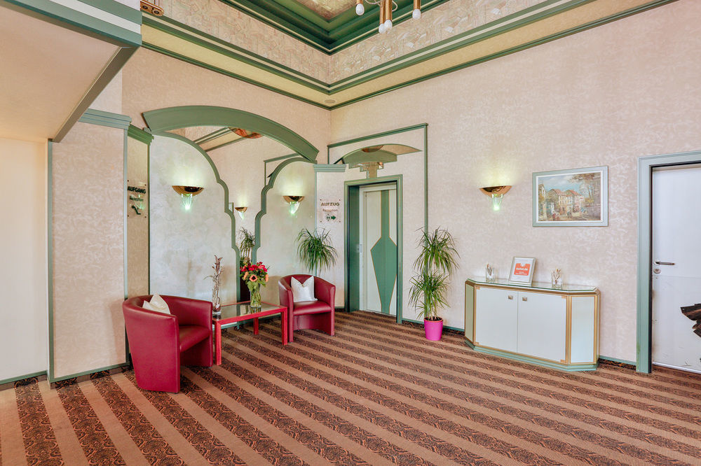 Hotel Arotel Living