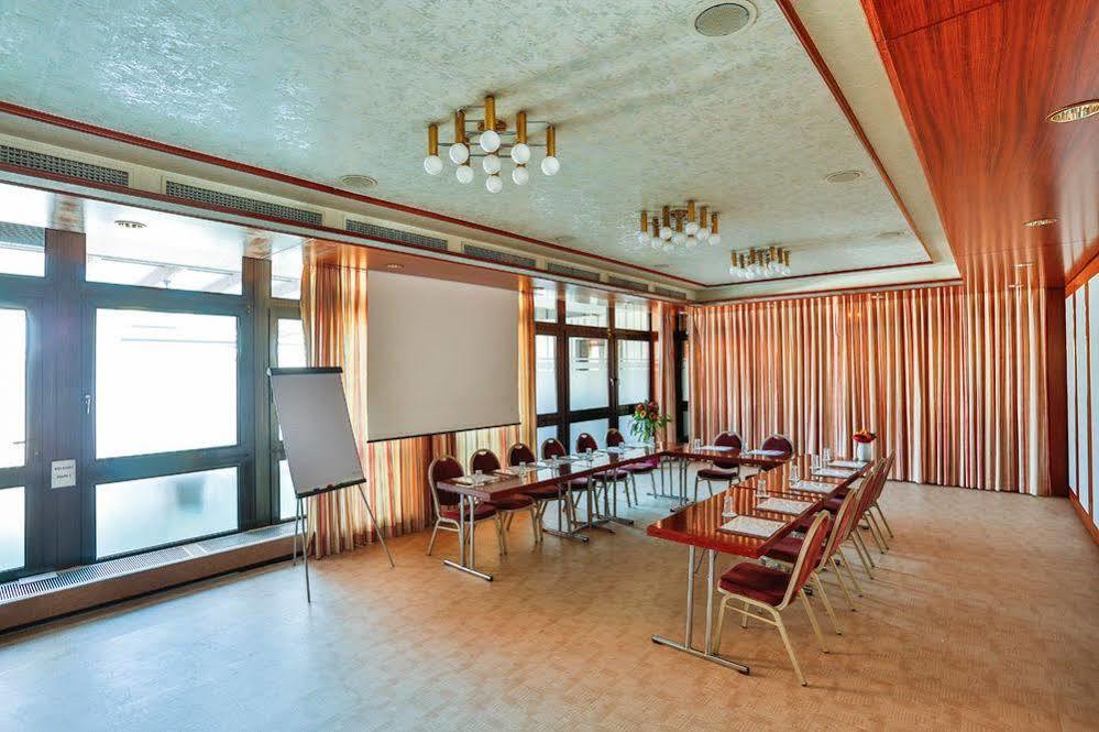 Arotel Living Hotel 3*