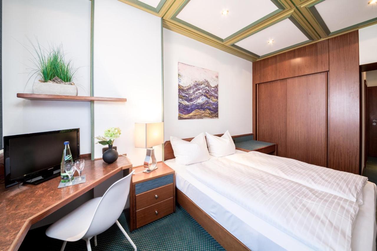 Hotel Arotel Living