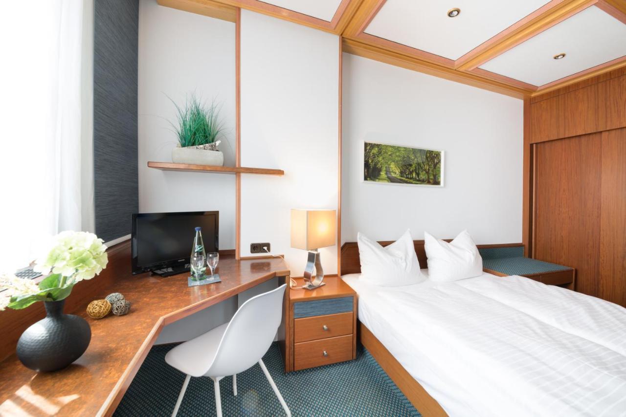 Arotel Living 3*